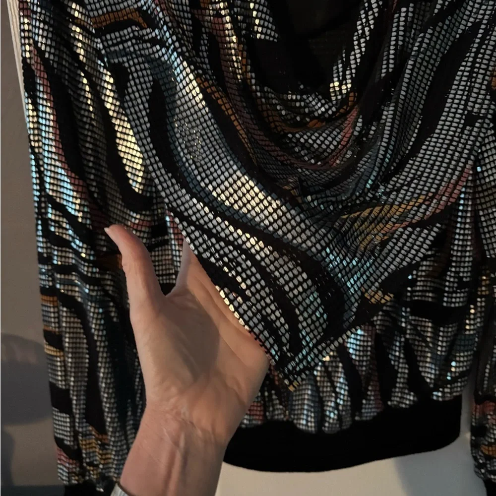 BYCKS Multicolor Patterned Top - Picture 8 of 9